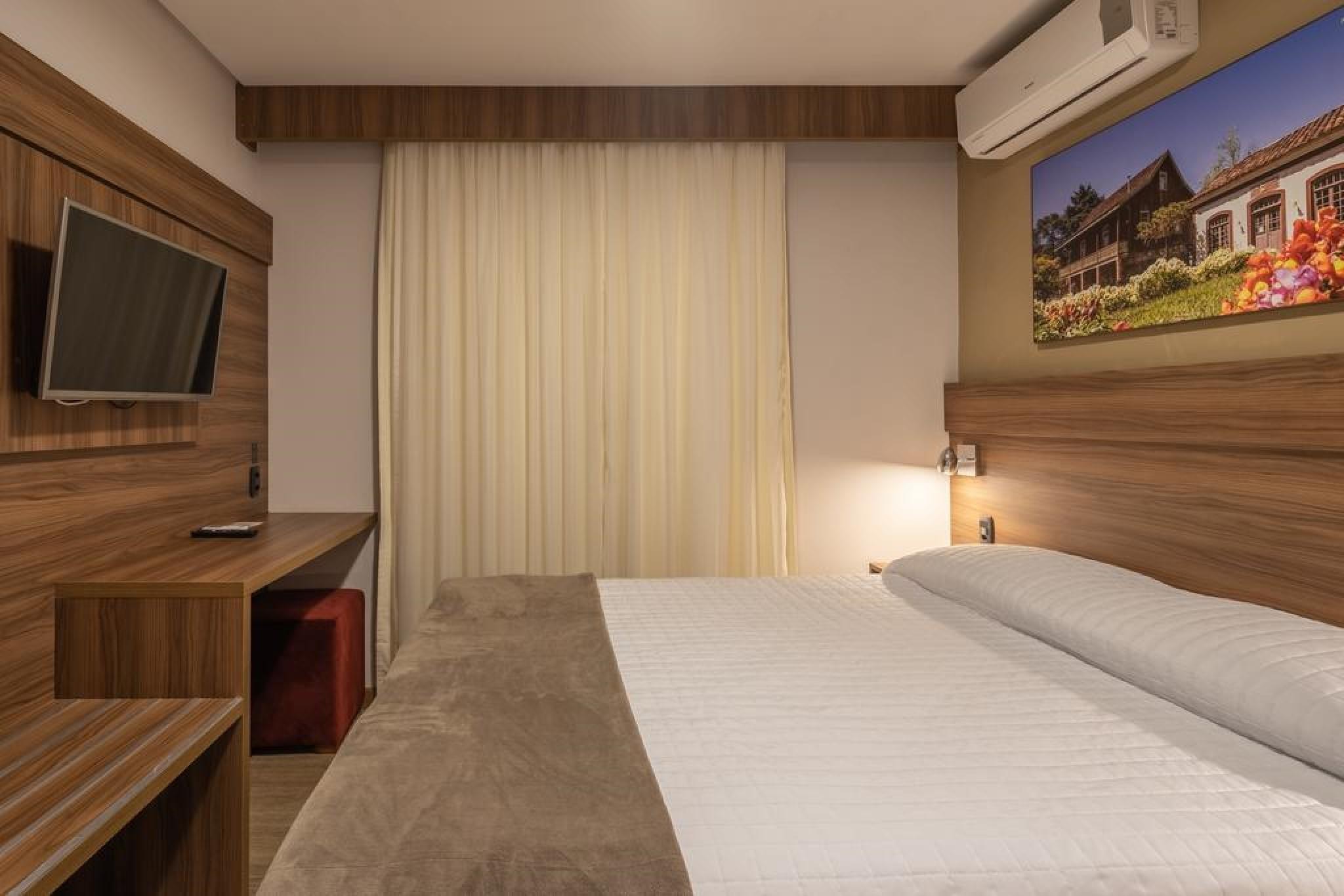 Hotel Fioreze Centro グラマド エクステリア 写真