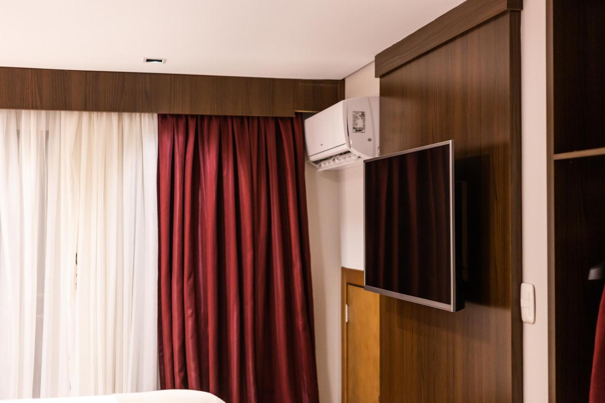 Hotel Fioreze Centro グラマド 部屋 写真